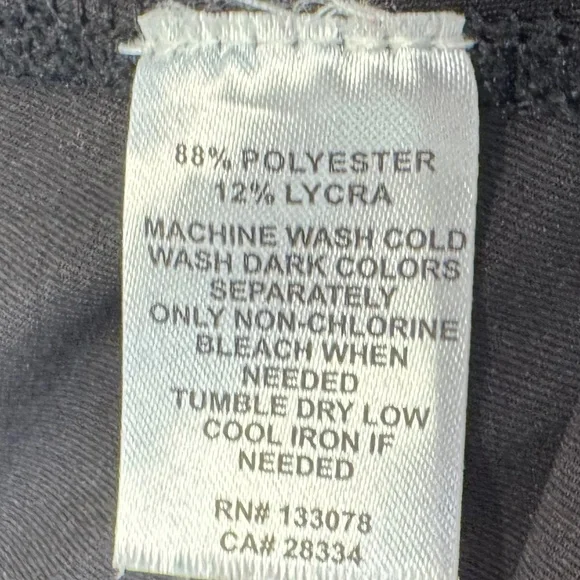 Lucky In Love Women's Golf 16" Skort Floral Laser Cut Black & White Small - Picture 4 of 6